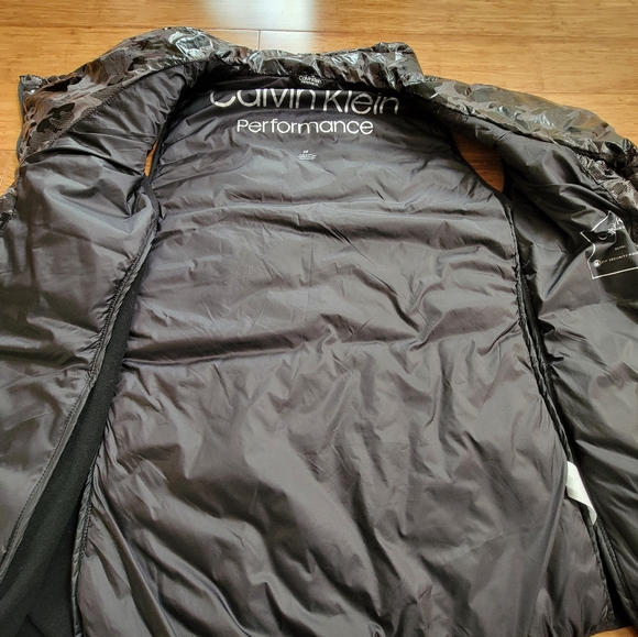 Calvin Klein Womens Performance Funnel Neck Puffer Camo Print Vest Size 2X - Picture 11 of 14